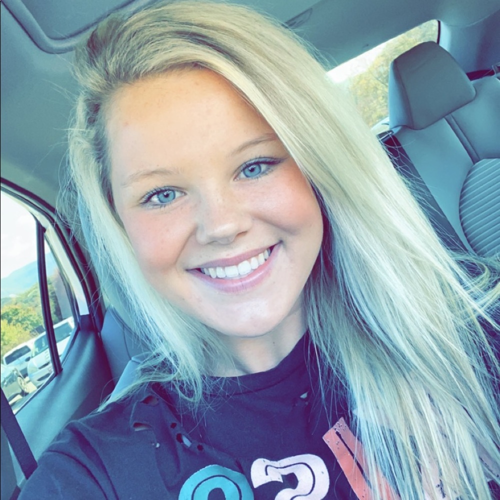 Meet your Posher, Kennedi